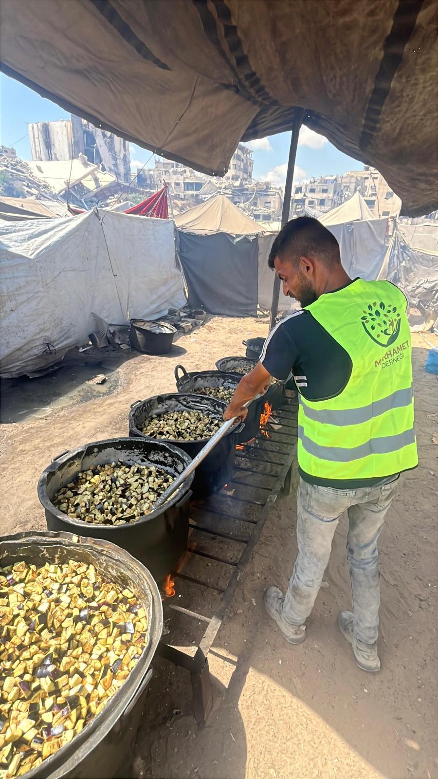 Merhamet Gazze’de: Açlıkla