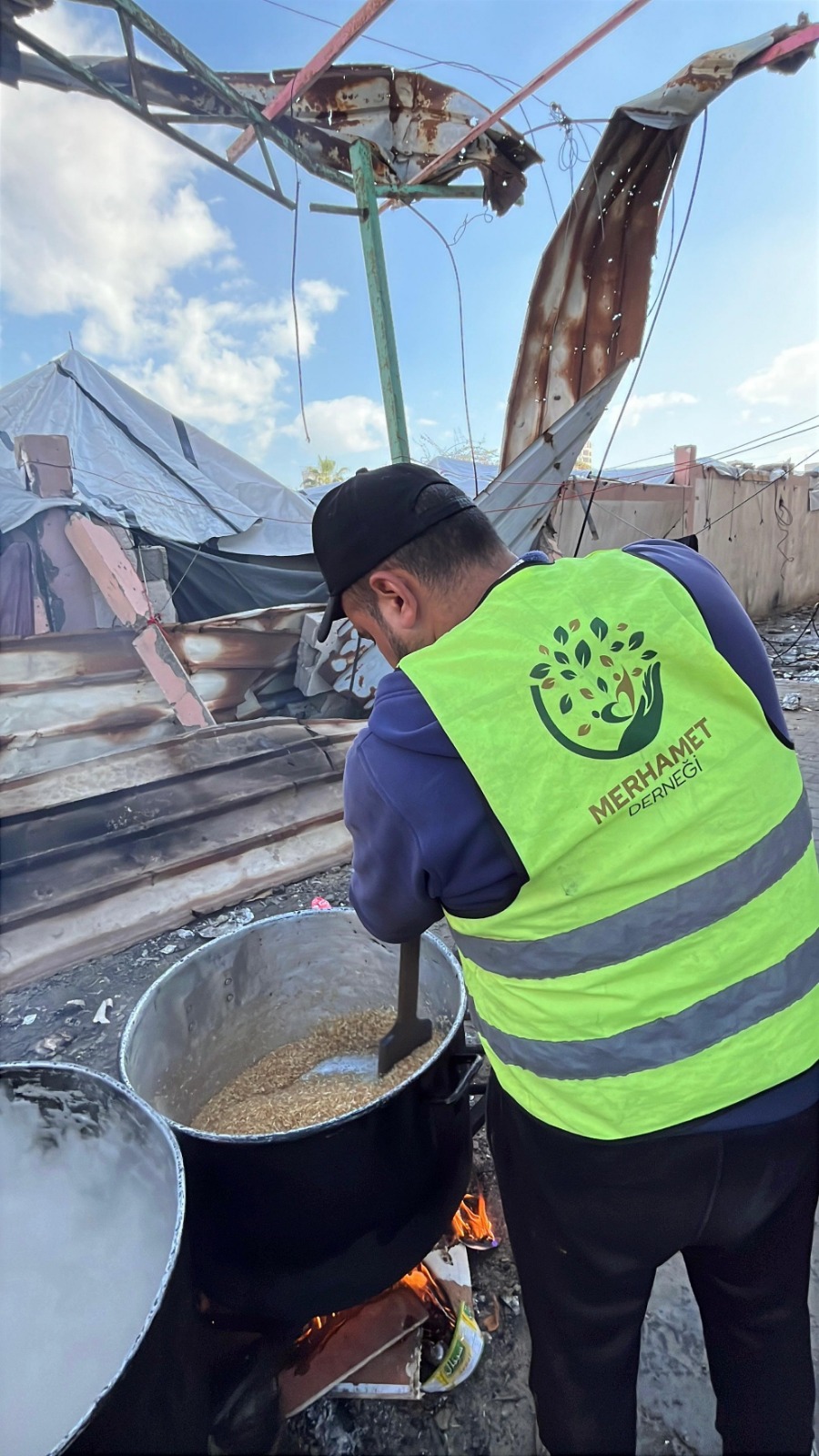 Merhametinizle Bir El Daha Uzattık: Hayrı Birlikte Büyütüyoruz